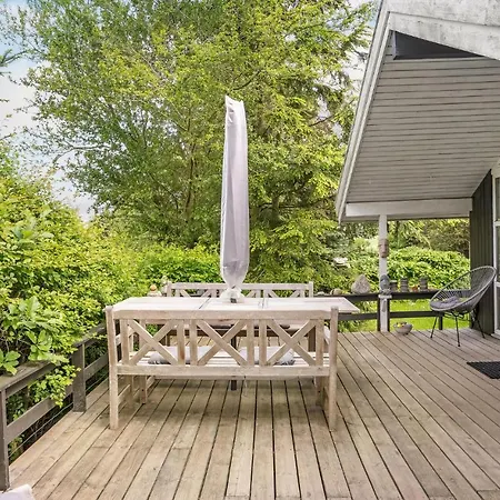 2 Bedroom Cozy In Ferienhaus *