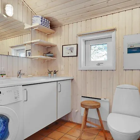 2 Bedroom Cozy In *